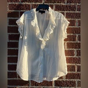 Nili Lotan White Short Sleeve Button Down Top Blouse Lace Trim Detail size Small